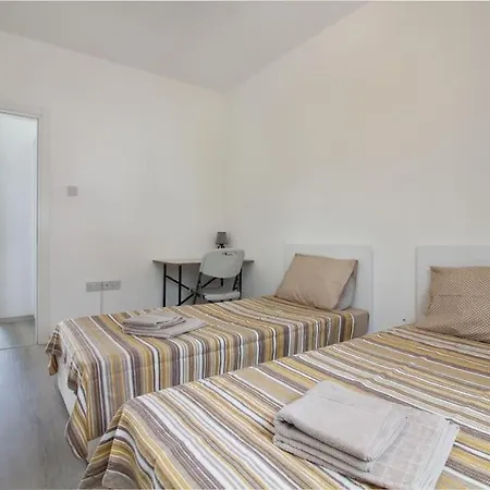 2+1 High Park Apartman *